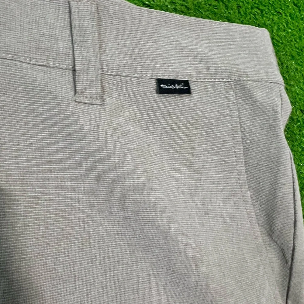 Travis Mathew Bermuda Grey Golf Short Size 38 10